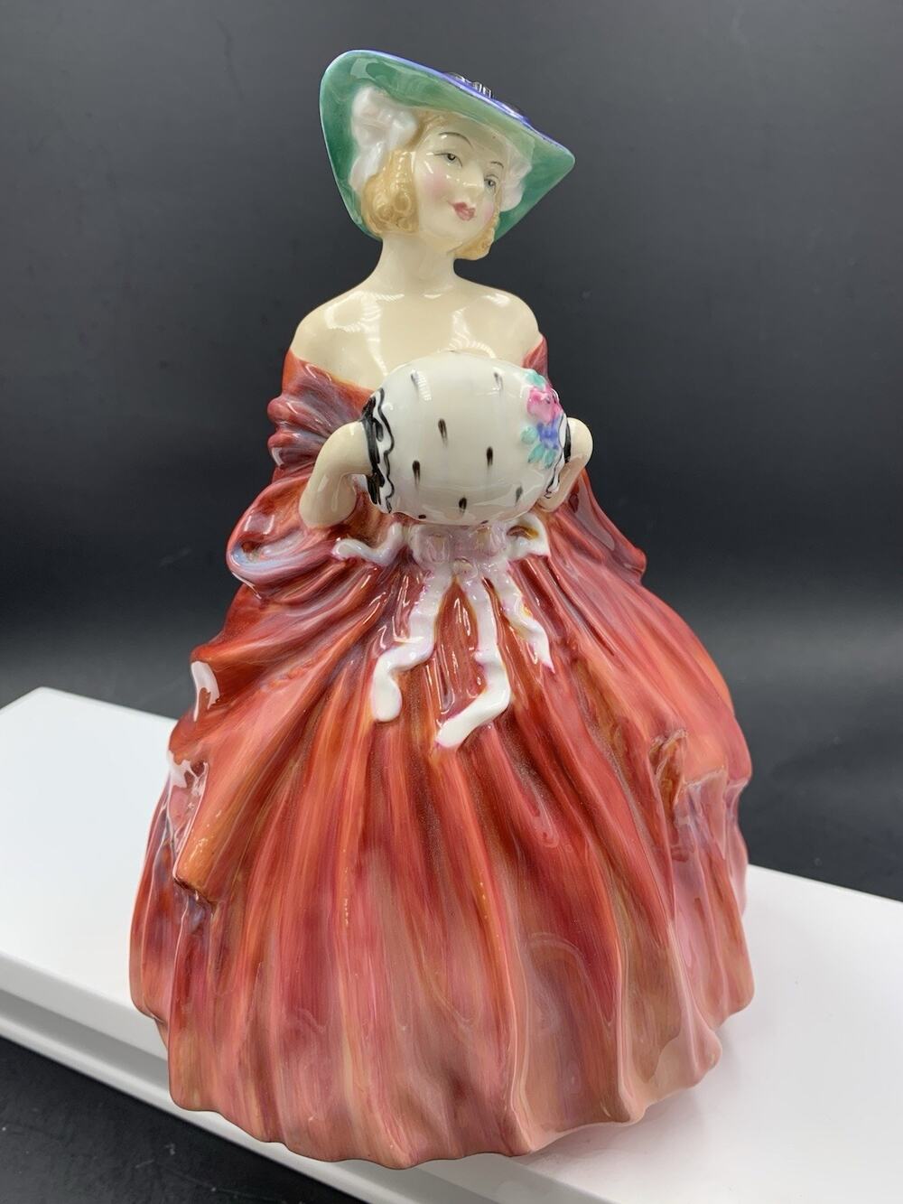 Royal Doulton Genevieve HN1962 Porcelain Figurine Lady in Pink Dress -EUC!